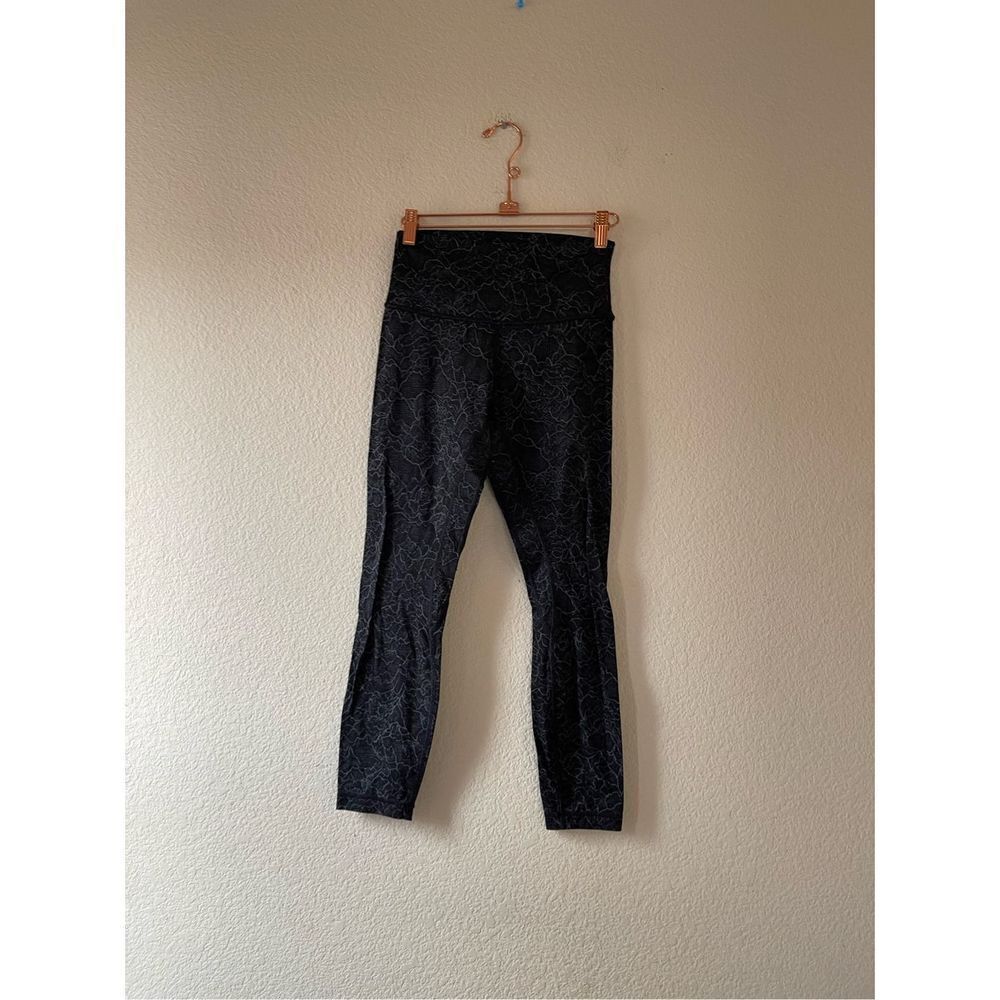 Lululemon Align Pant Cropped fit Lacescape Dark Cast‎ Black 4